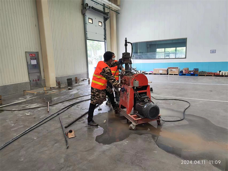 循化厂房地面下沉塌陷注浆加固施工